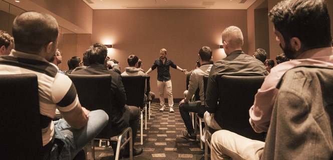 RSD 瓦伦蒂诺《隐形游戏》“精准机翻”