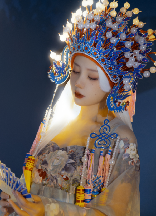 洛丽塔大哥晒苗服COS自证：这是保护自己最好方式！