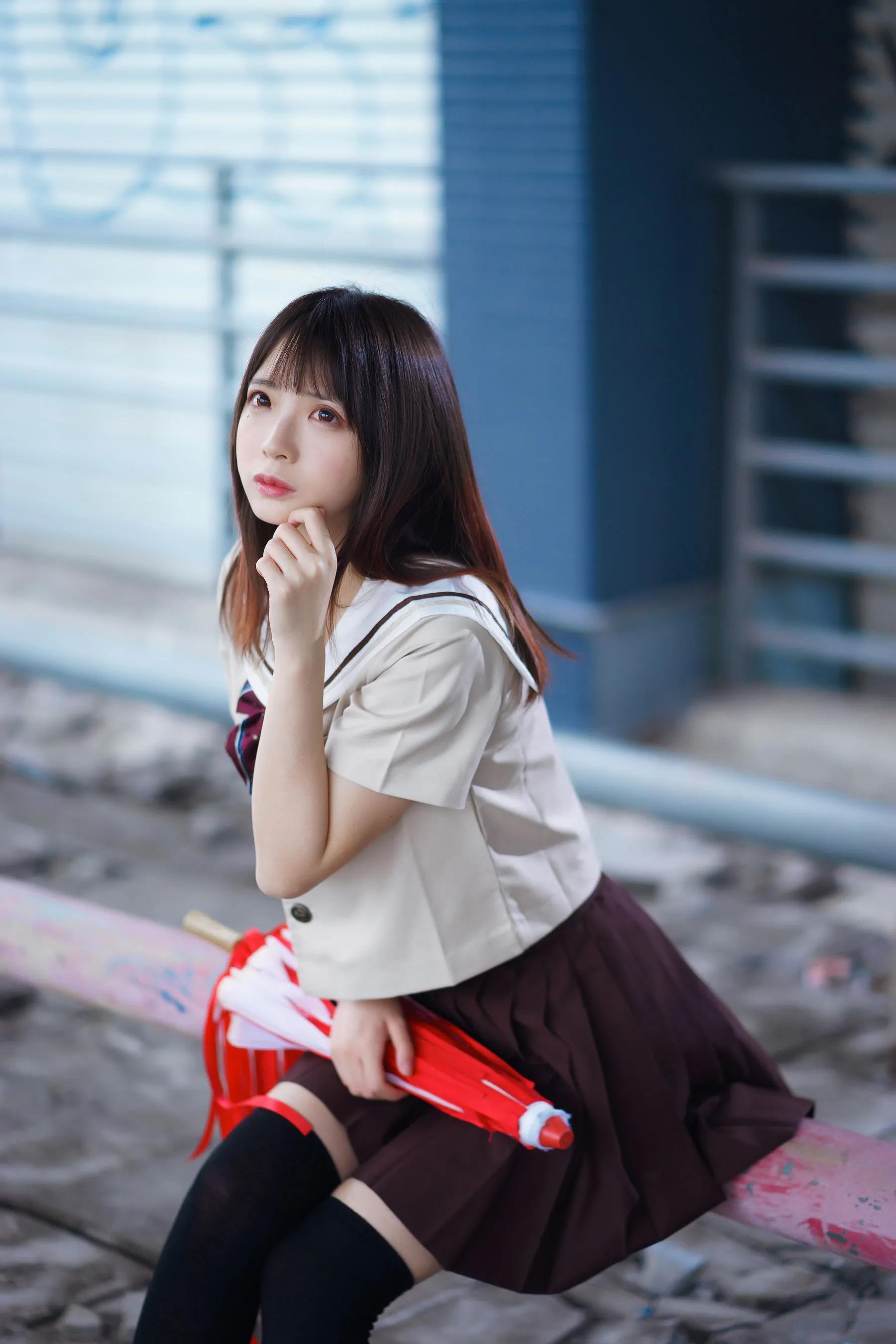 疯猫ss《丝袜狂想曲(伞)》黑丝美少女图片欣赏插图9