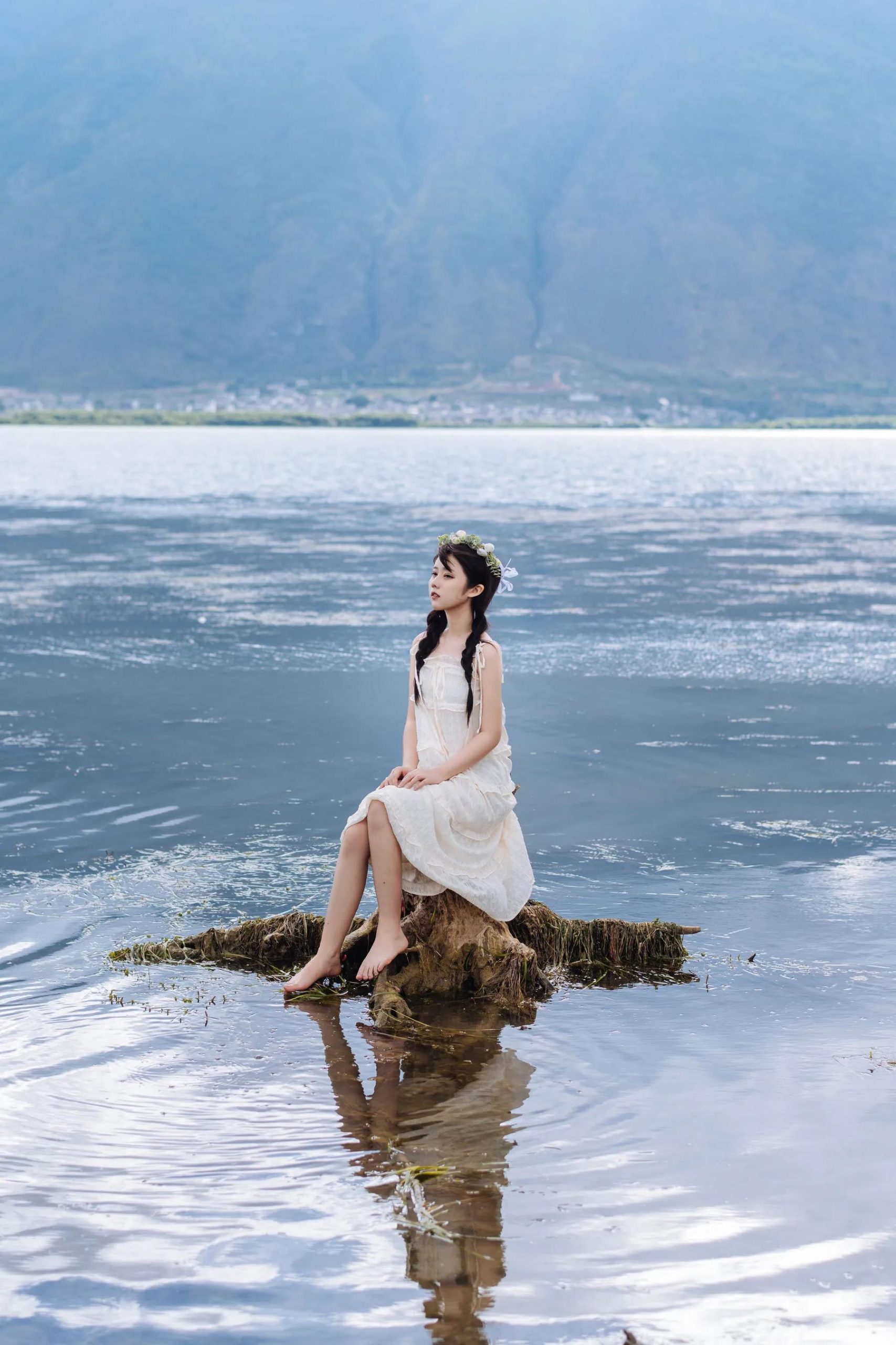 喵糖映画 海边姑娘（镜酱）纯色白裙，嘤嘤嘤