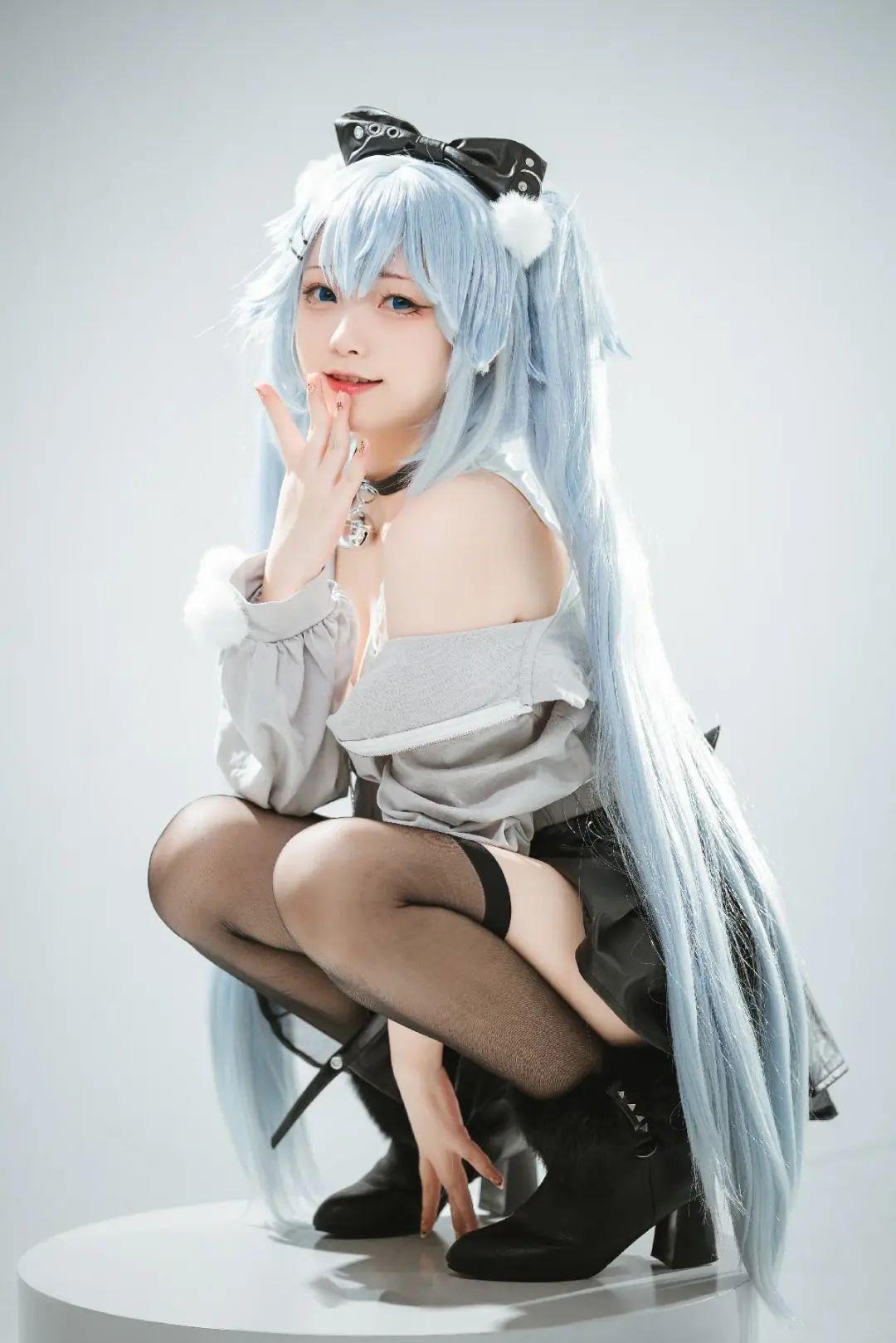 少女前线丨芙洛伦 夜深人静的了呢